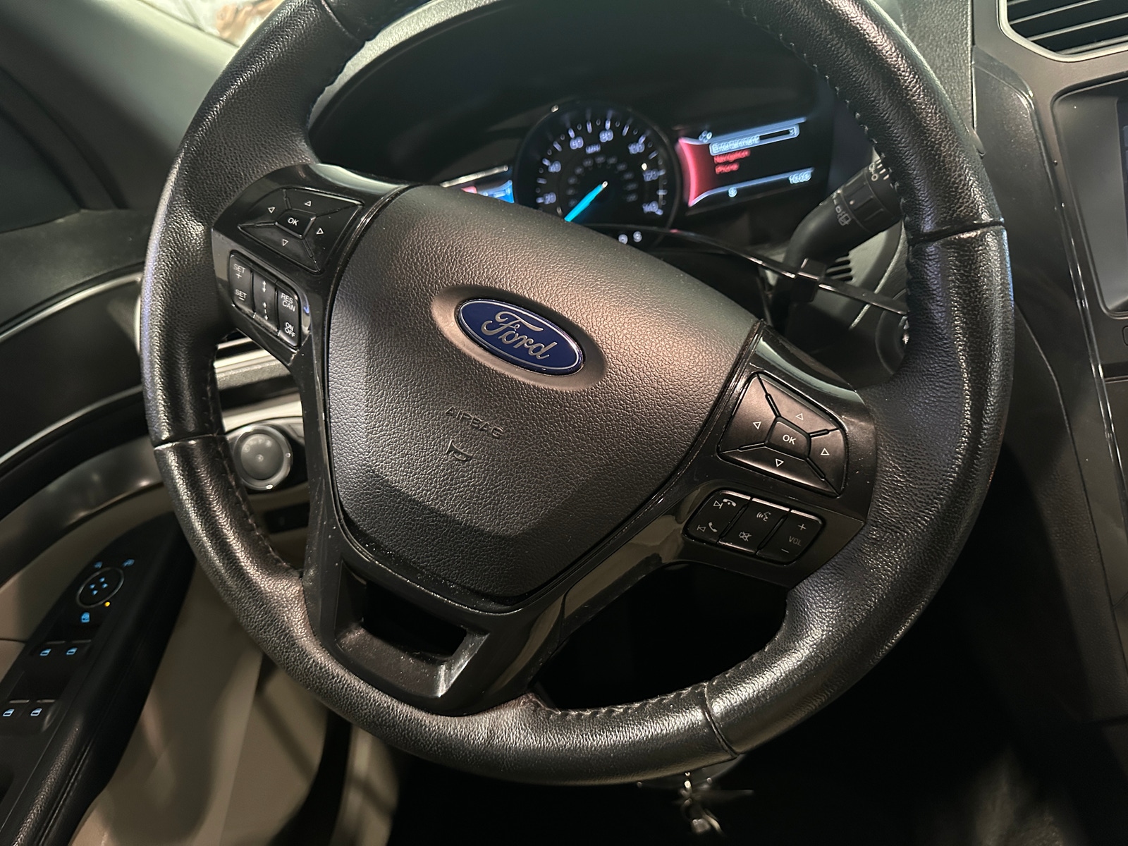 Thumbnail: 2018 Ford Explorer - 5