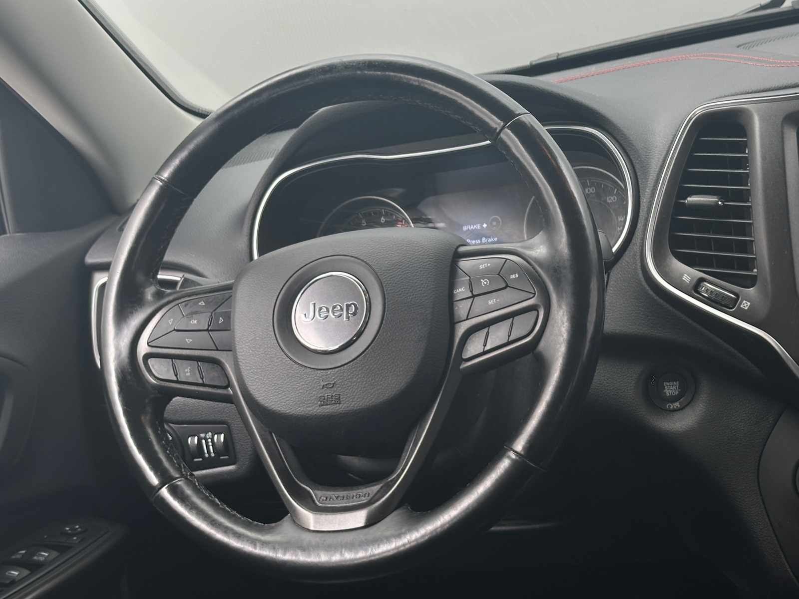 Thumbnail: 2019 Jeep Cherokee - 5