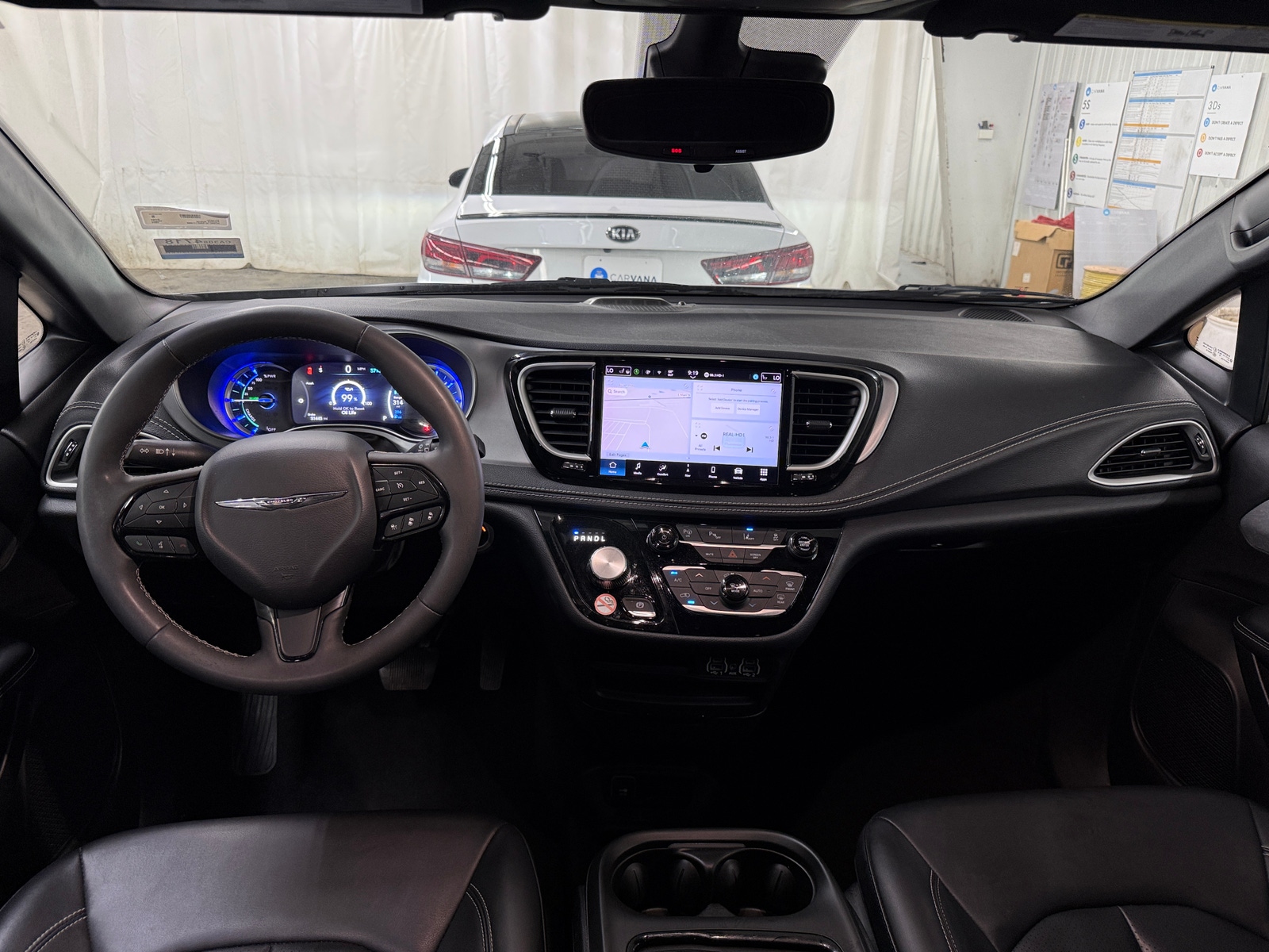 Thumbnail: 2024 Chrysler Pacifica - 2