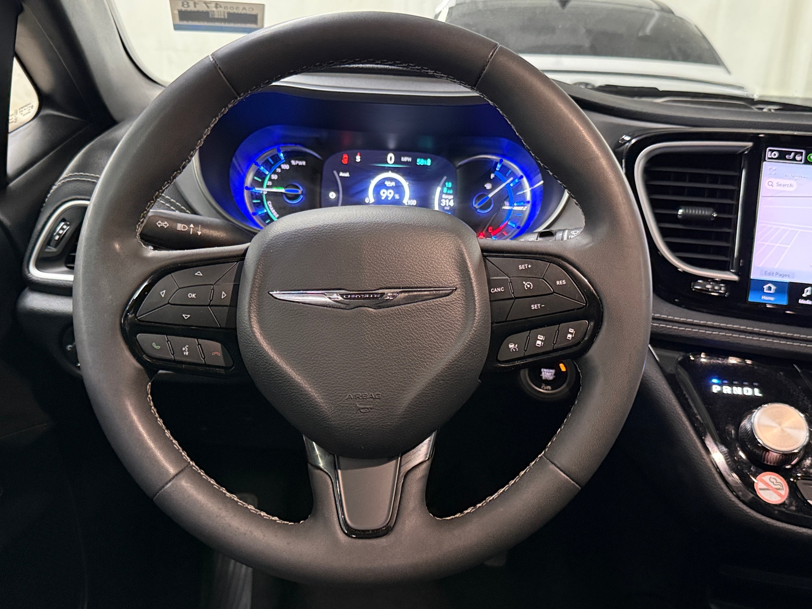 Thumbnail: 2024 Chrysler Pacifica - 4