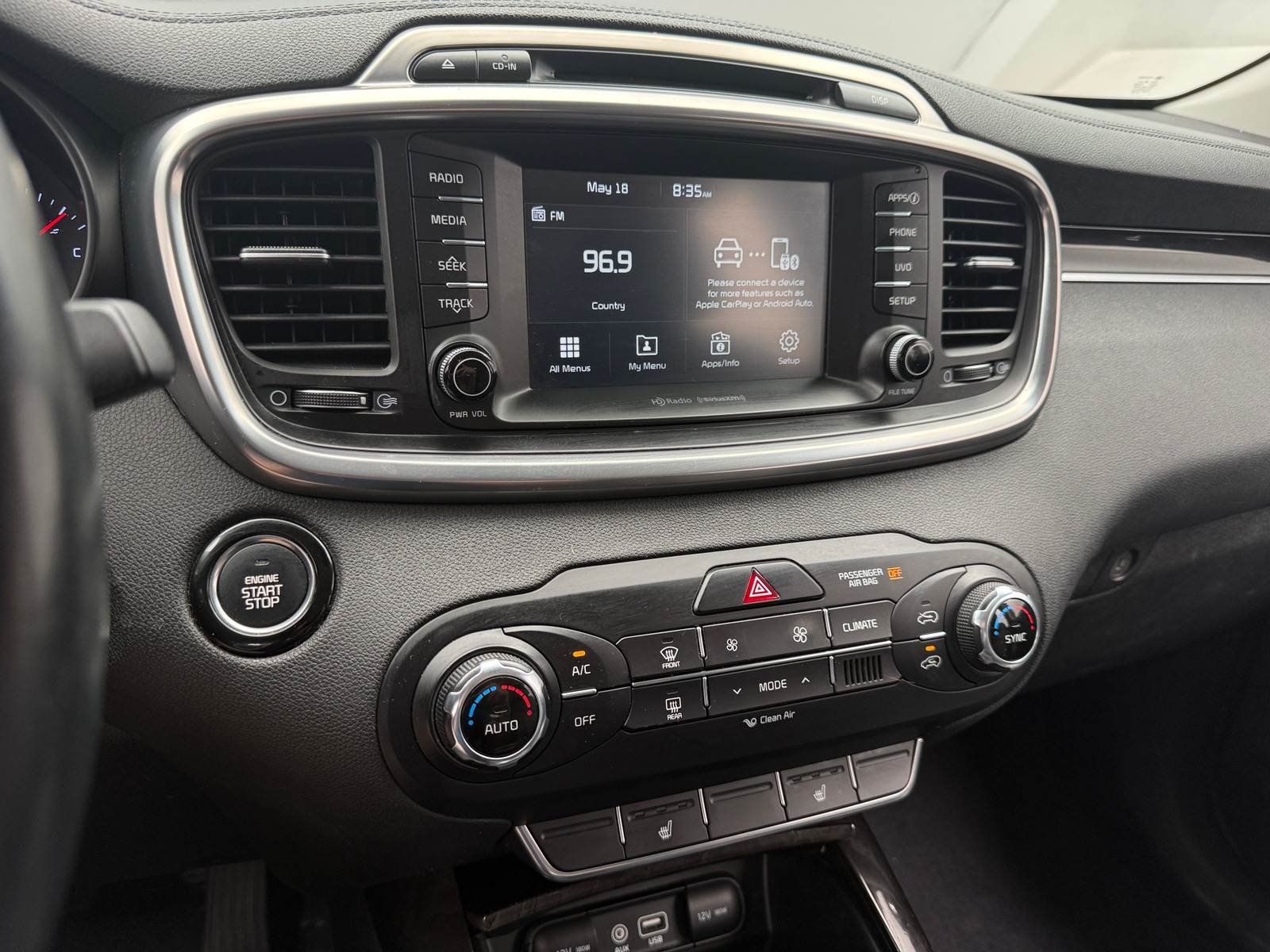 Thumbnail: 2018 Kia Sorento - 3