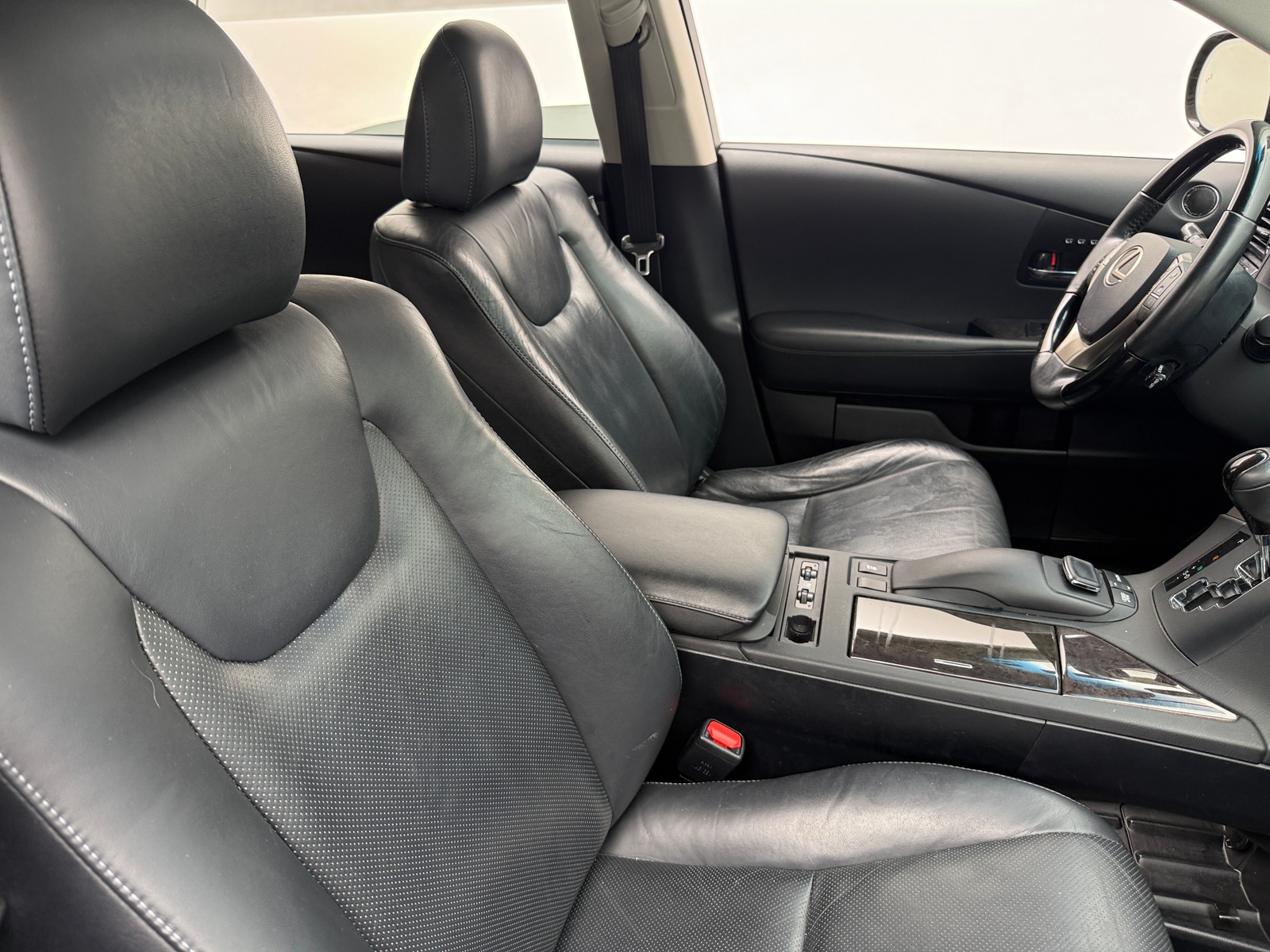 Thumbnail: 2015 Lexus RX - 2