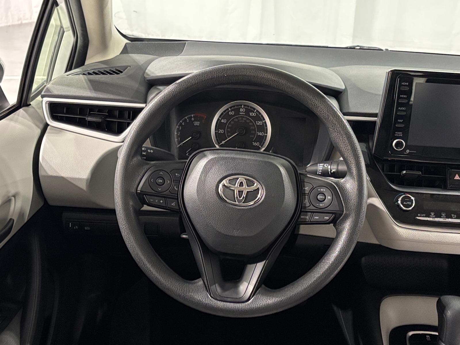 Thumbnail: 2022 Toyota Corolla - 5
