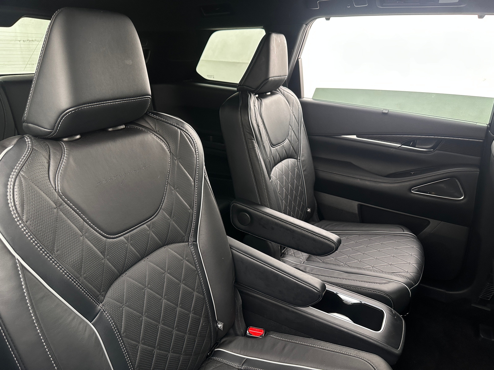 Thumbnail: 2023 INFINITI QX60 - 5