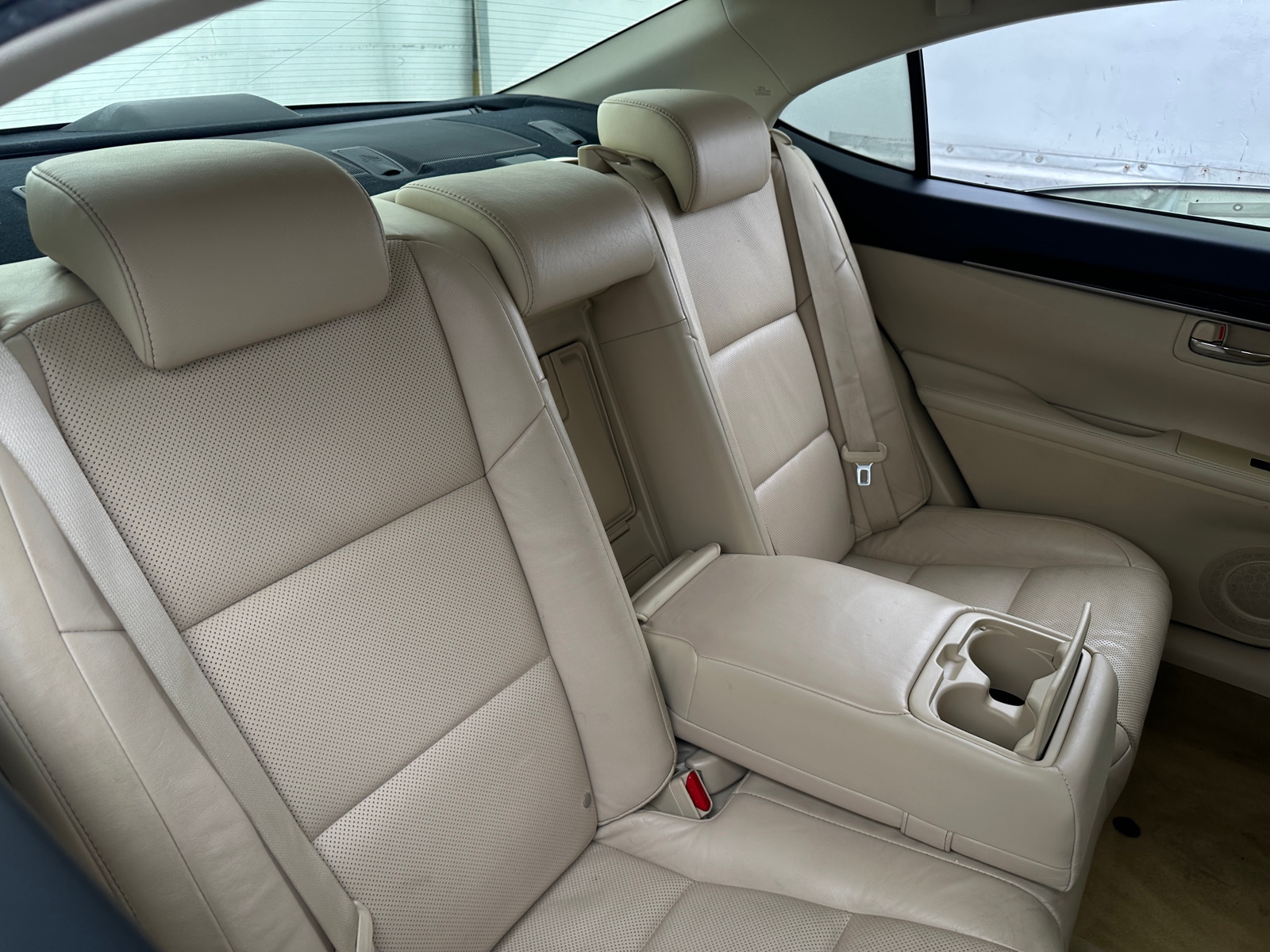 Thumbnail: 2013 Lexus ES - 5