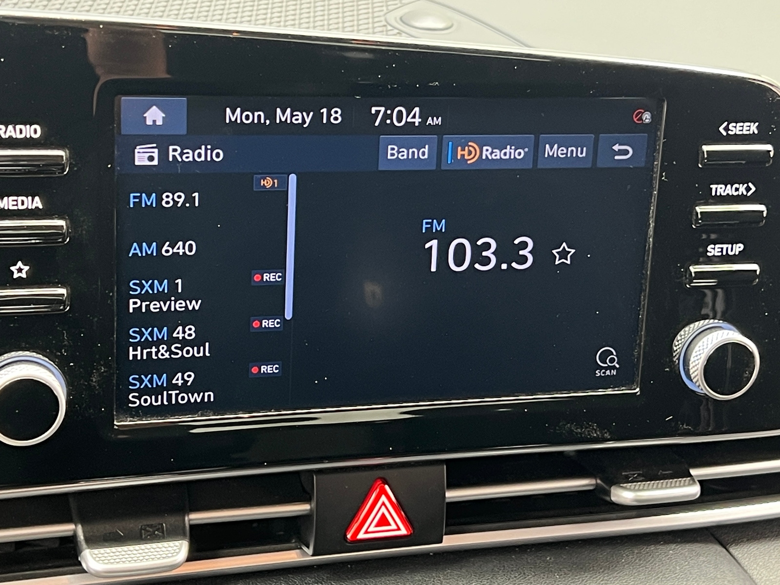 Thumbnail: 2021 Hyundai Elantra - 4