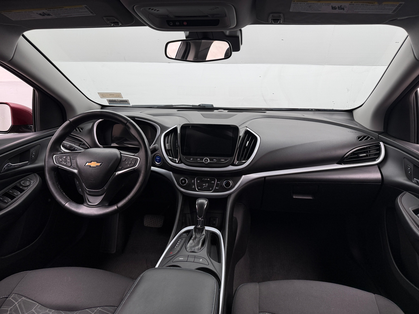 Thumbnail: 2017 Chevrolet Volt - 3