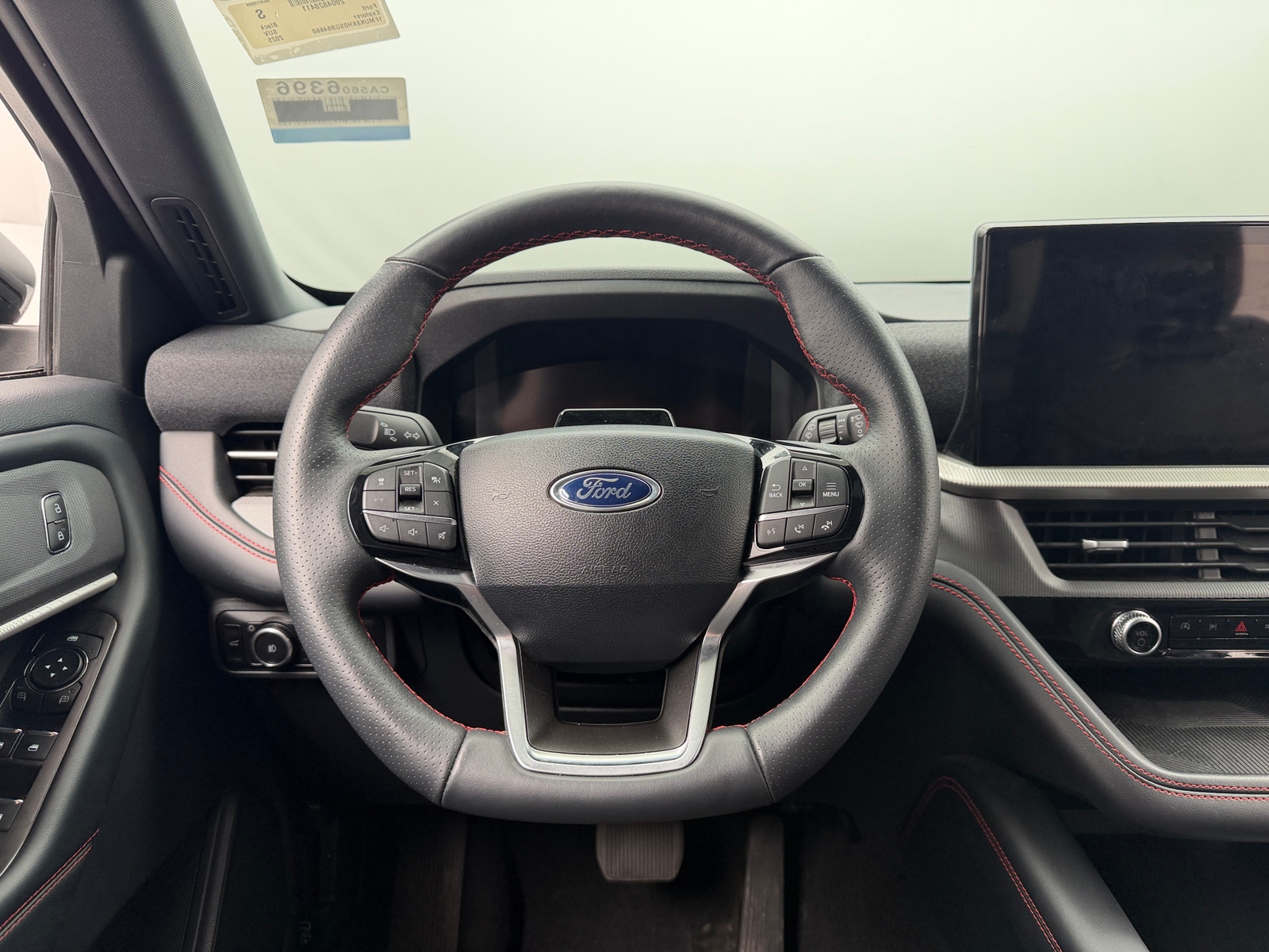 Thumbnail: 2025 Ford Explorer - 5