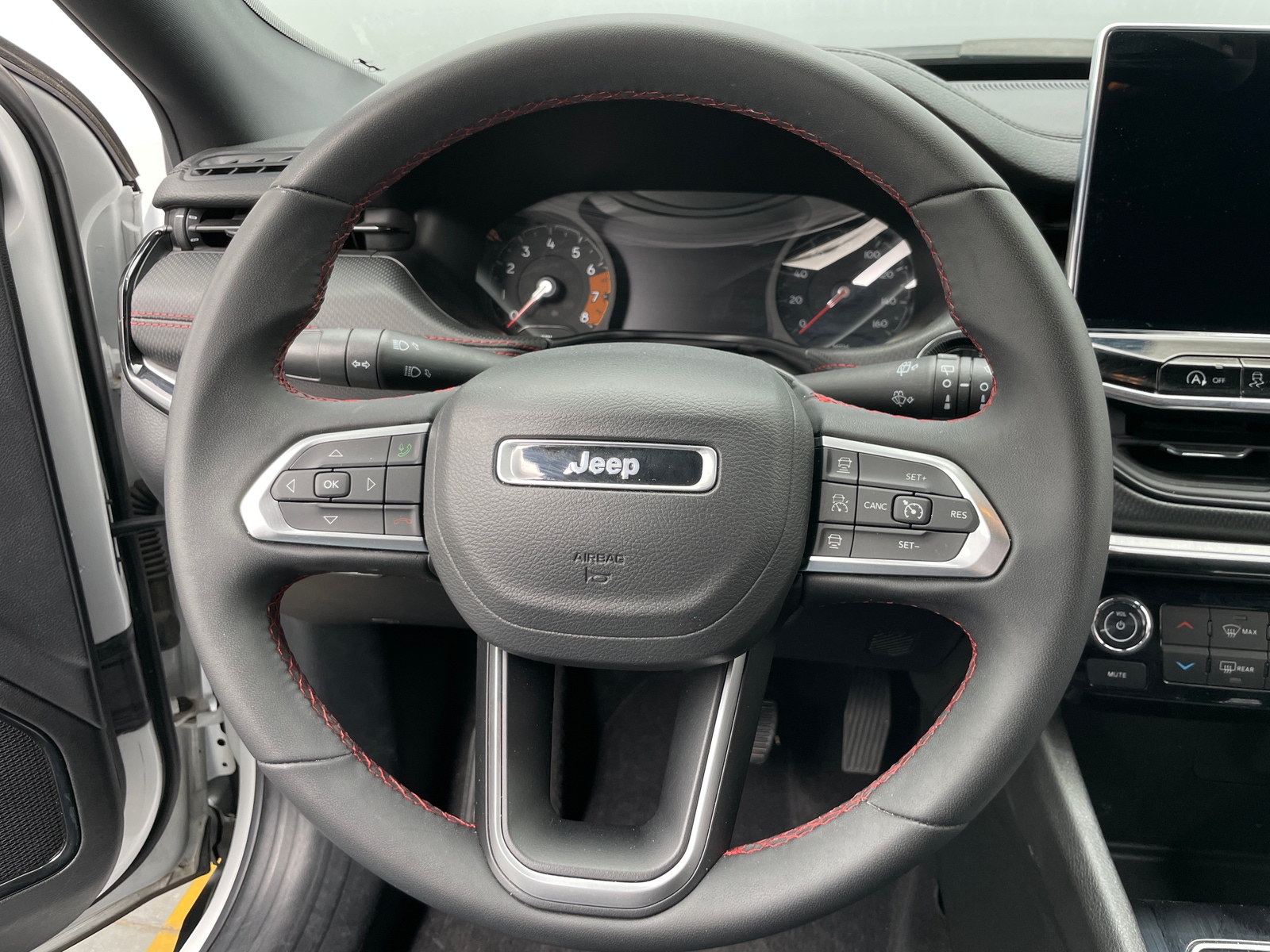 Thumbnail: 2025 Jeep Compass - 5