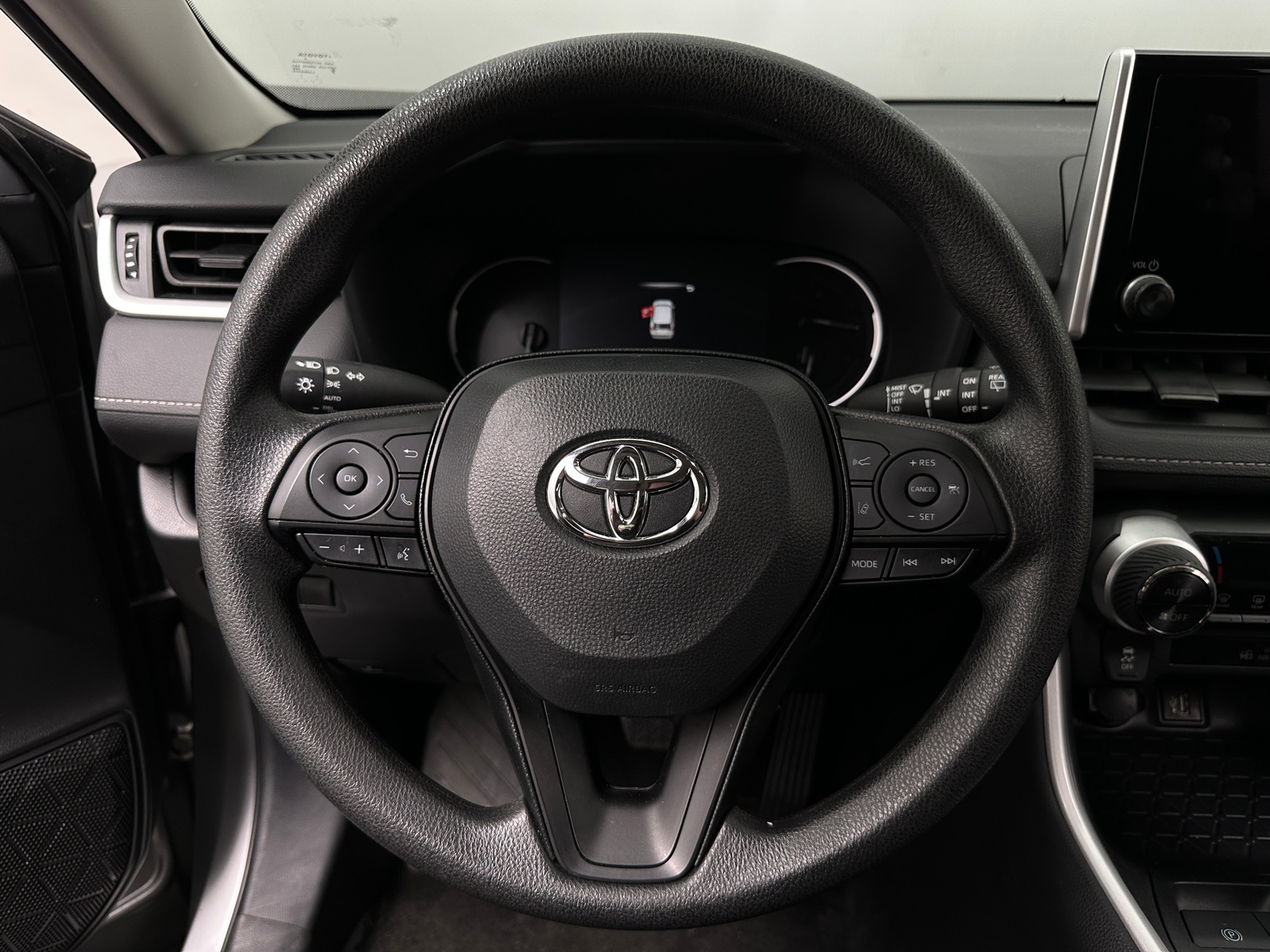 Thumbnail: 2025 Toyota RAV4 - 5