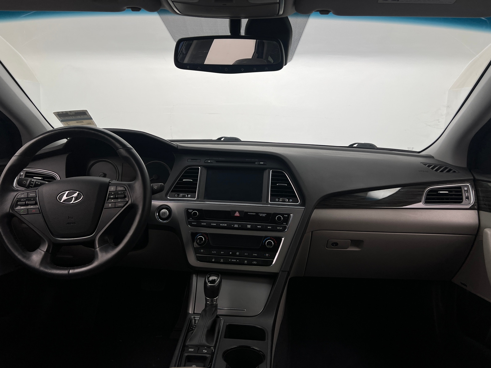 Thumbnail: 2015 Hyundai Sonata - 2
