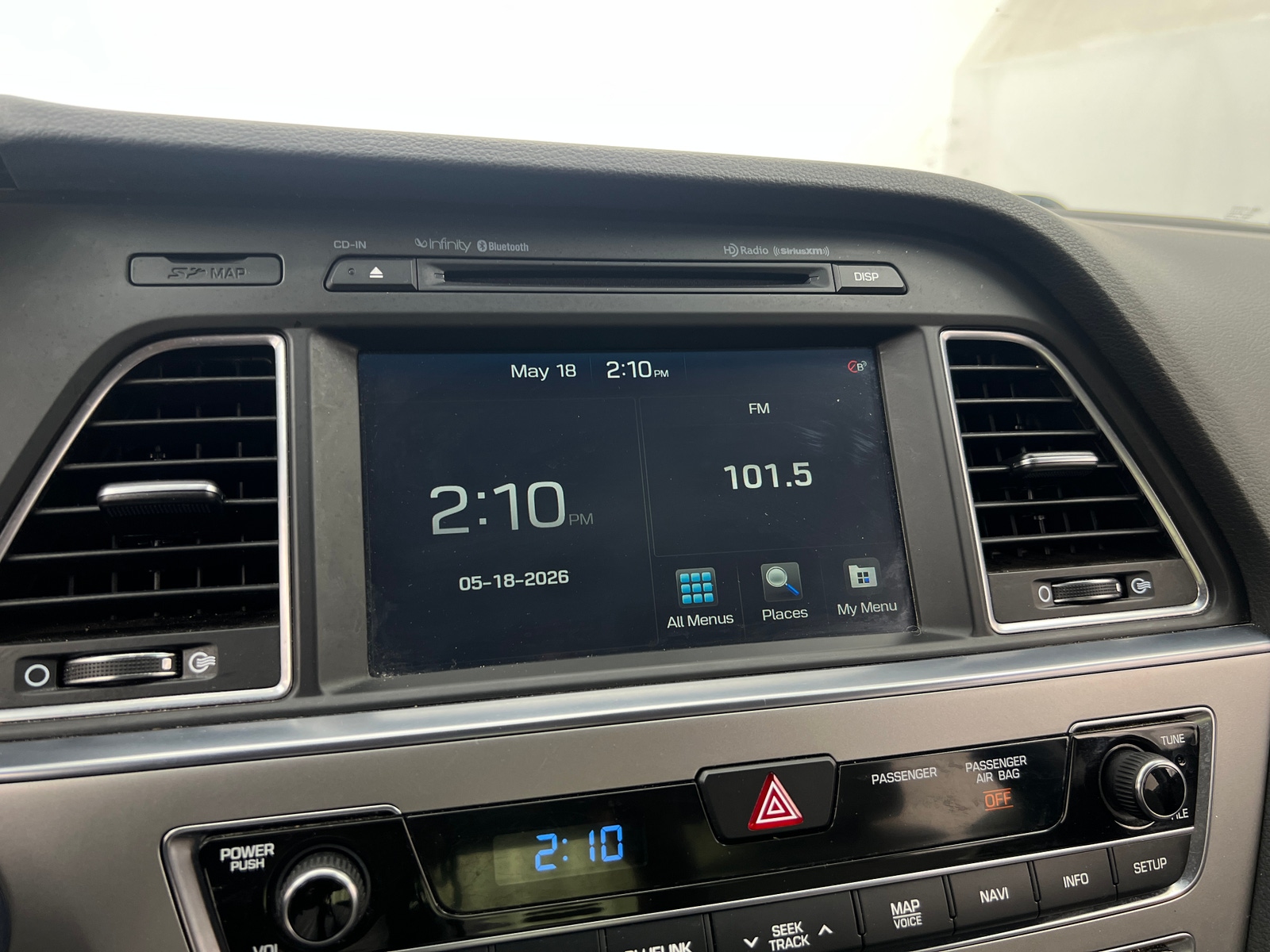 Thumbnail: 2015 Hyundai Sonata - 3