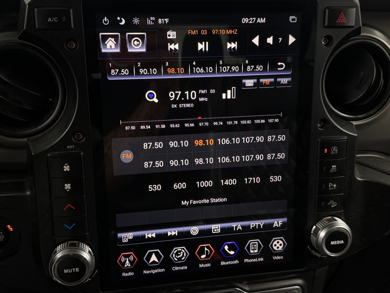 Thumbnail: 2021 Jeep Gladiator - 4
