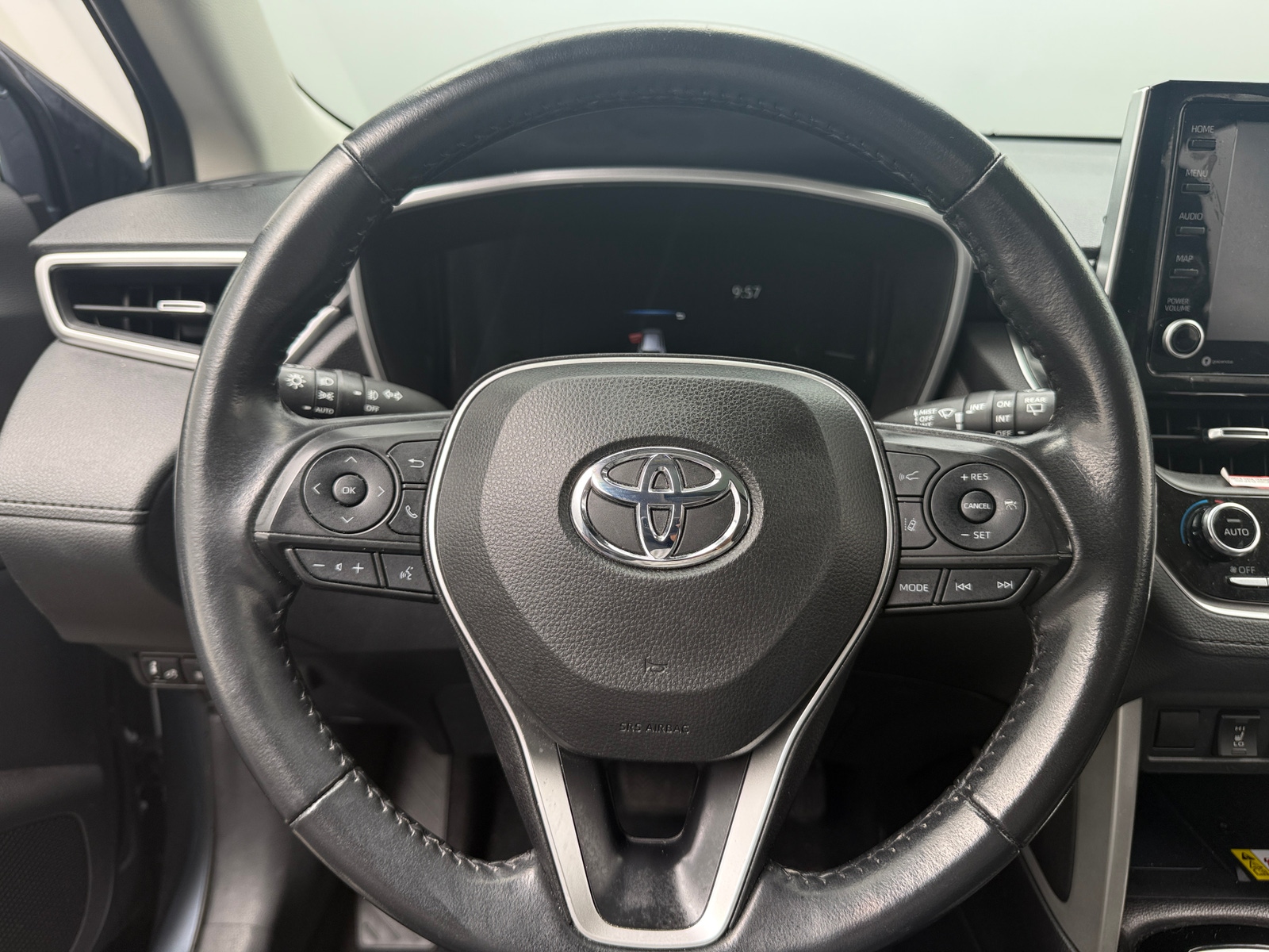 Thumbnail: 2022 Toyota Corolla Cross - 4