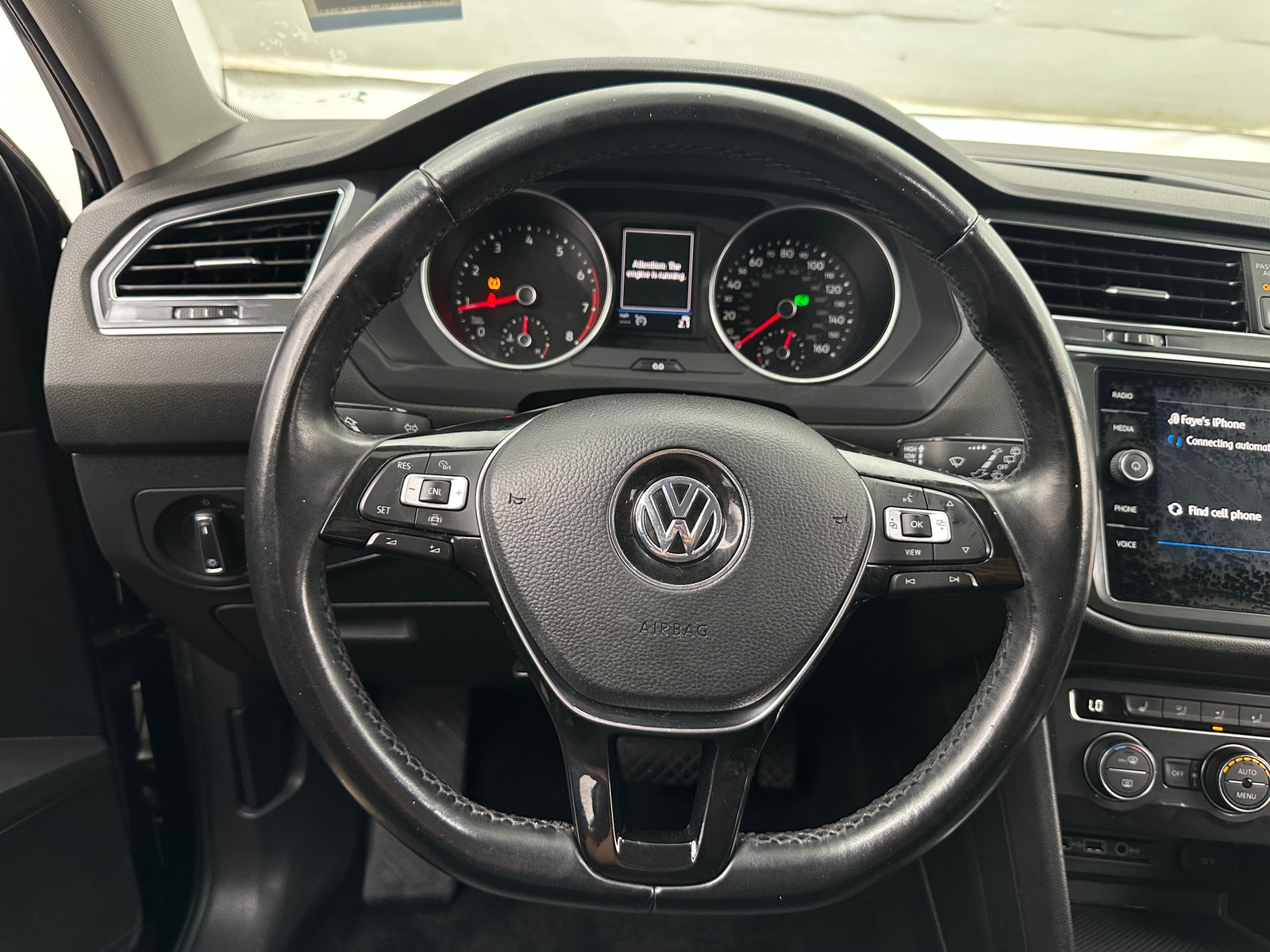 Thumbnail: 2019 Volkswagen Tiguan - 4