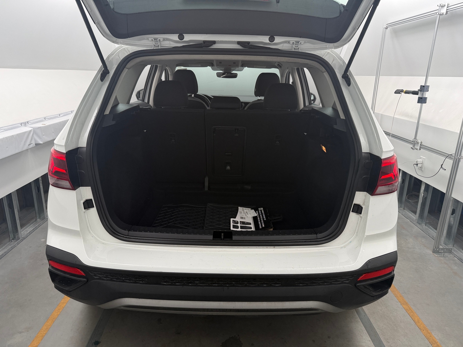 Thumbnail: 2023 Volkswagen Taos - 7