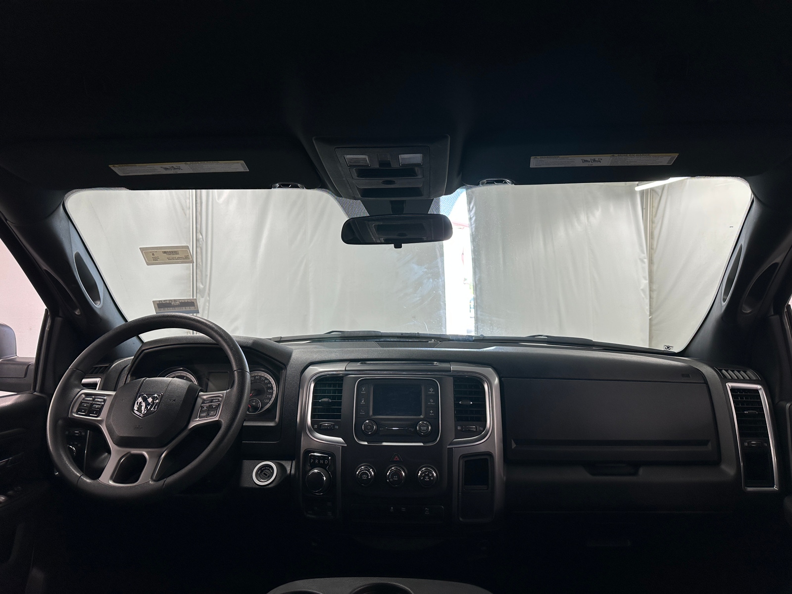 Thumbnail: 2024 RAM 1500 Classic - 3
