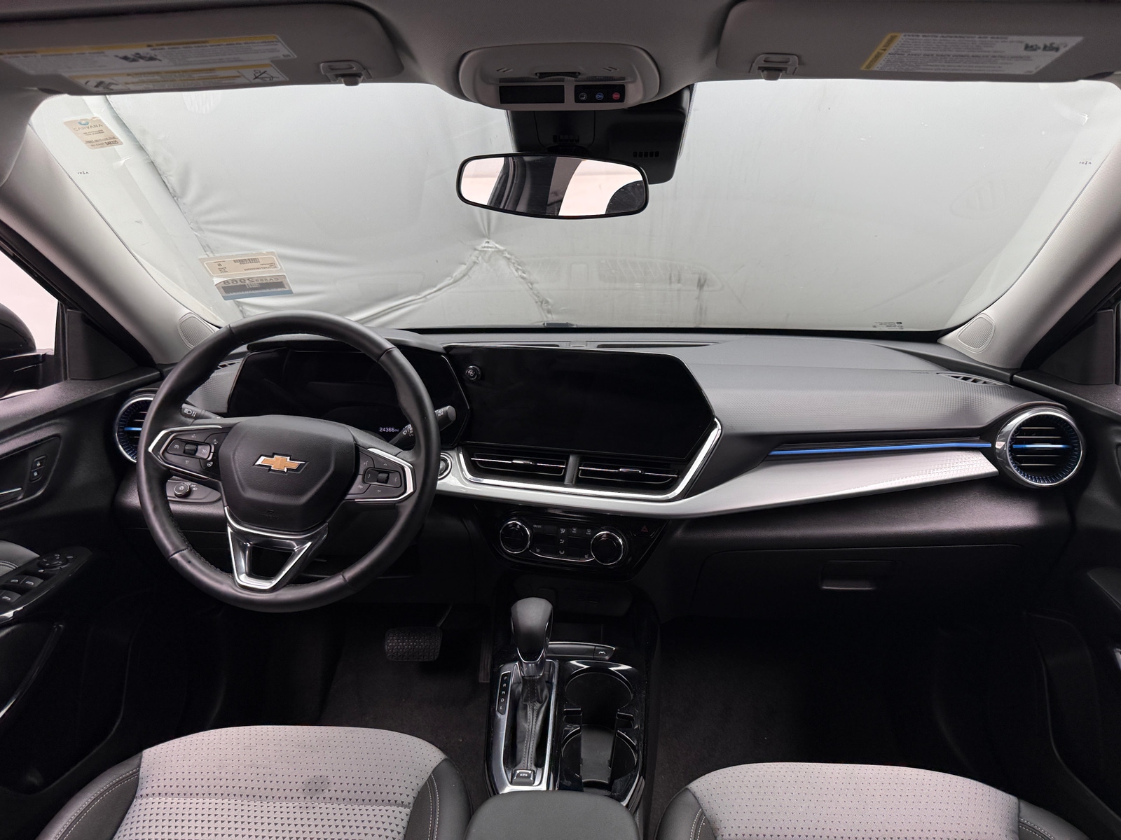 Thumbnail: 2025 Chevrolet Trax - 3