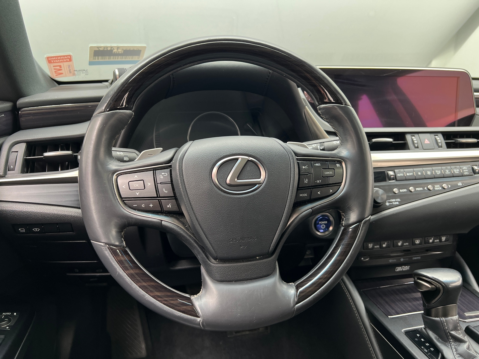 Thumbnail: 2020 Lexus ES - 4