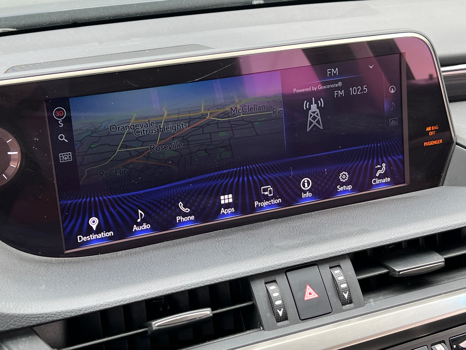 Thumbnail: 2020 Lexus ES - 3