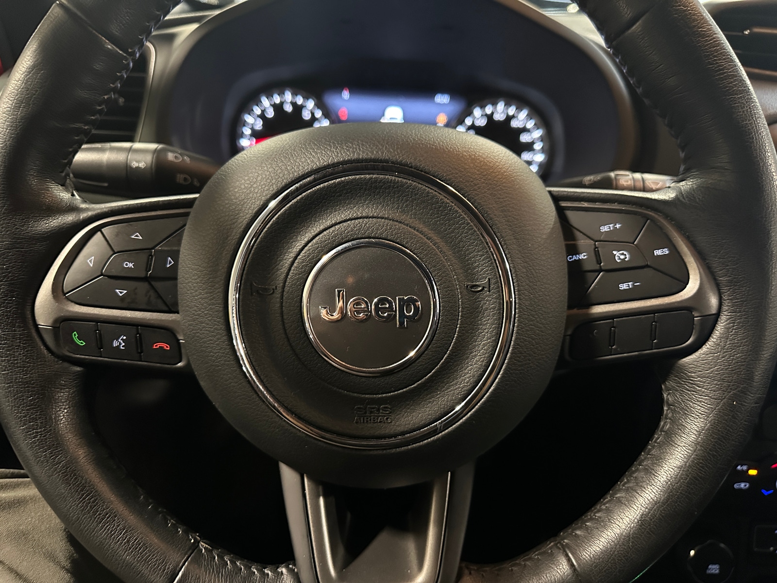 Thumbnail: 2020 Jeep Renegade - 4