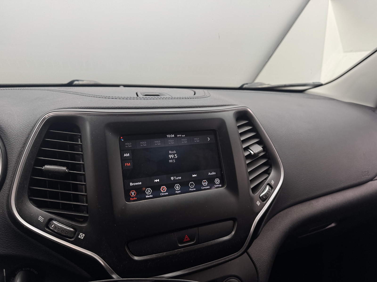 Thumbnail: 2020 Jeep Cherokee - 4