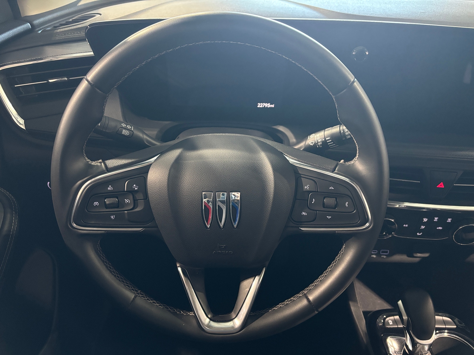Thumbnail: 2025 Buick Encore GX - 4