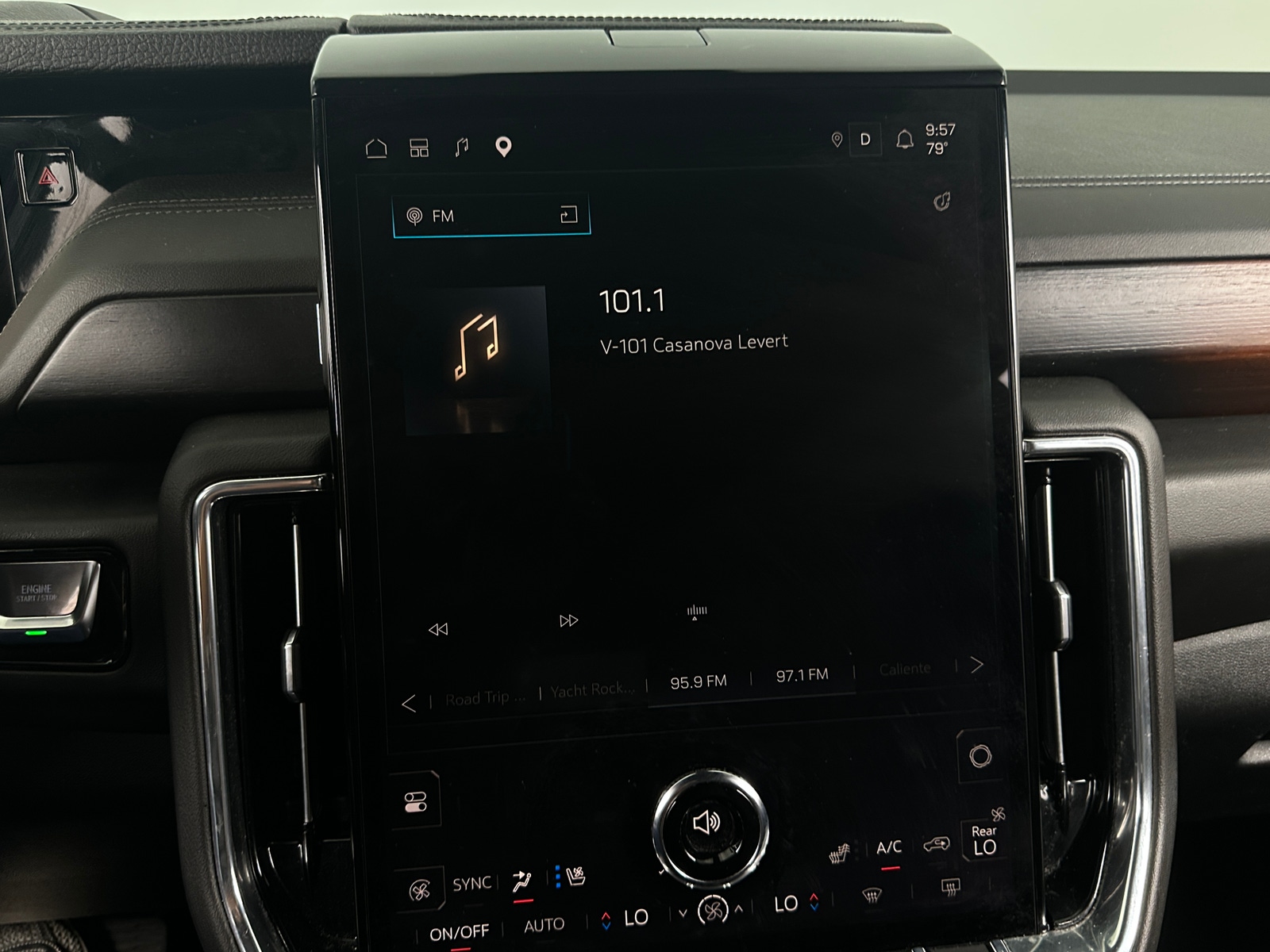 Thumbnail: 2025 GMC Yukon - 3