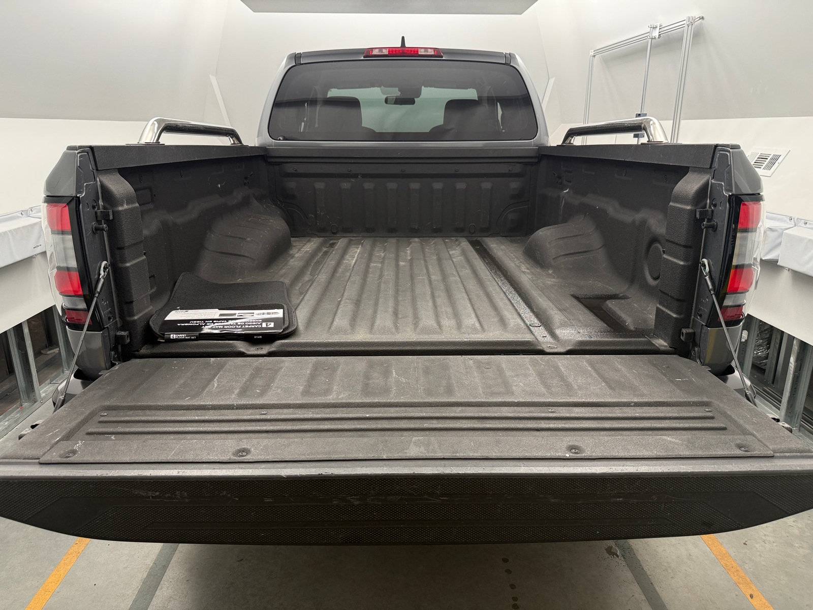 Thumbnail: 2022 Nissan Frontier - 7