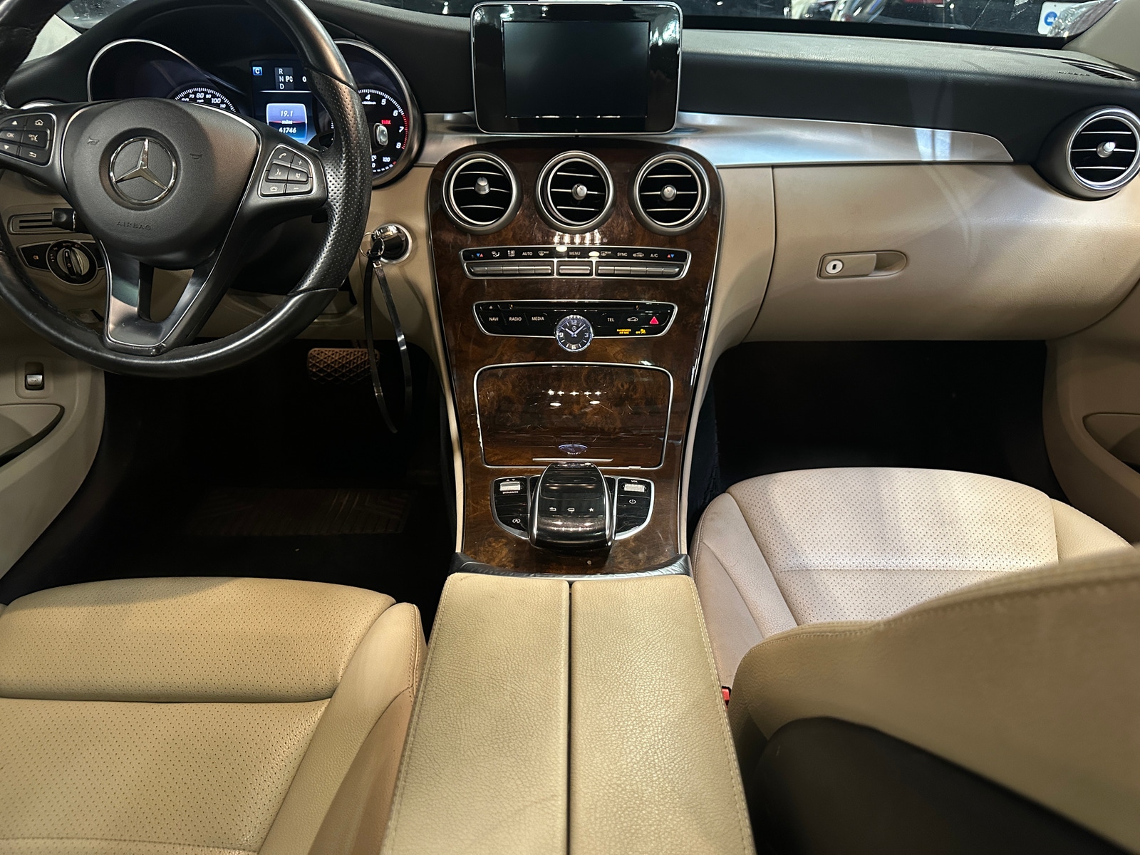 Thumbnail: 2016 Mercedes-Benz C-Class - 2