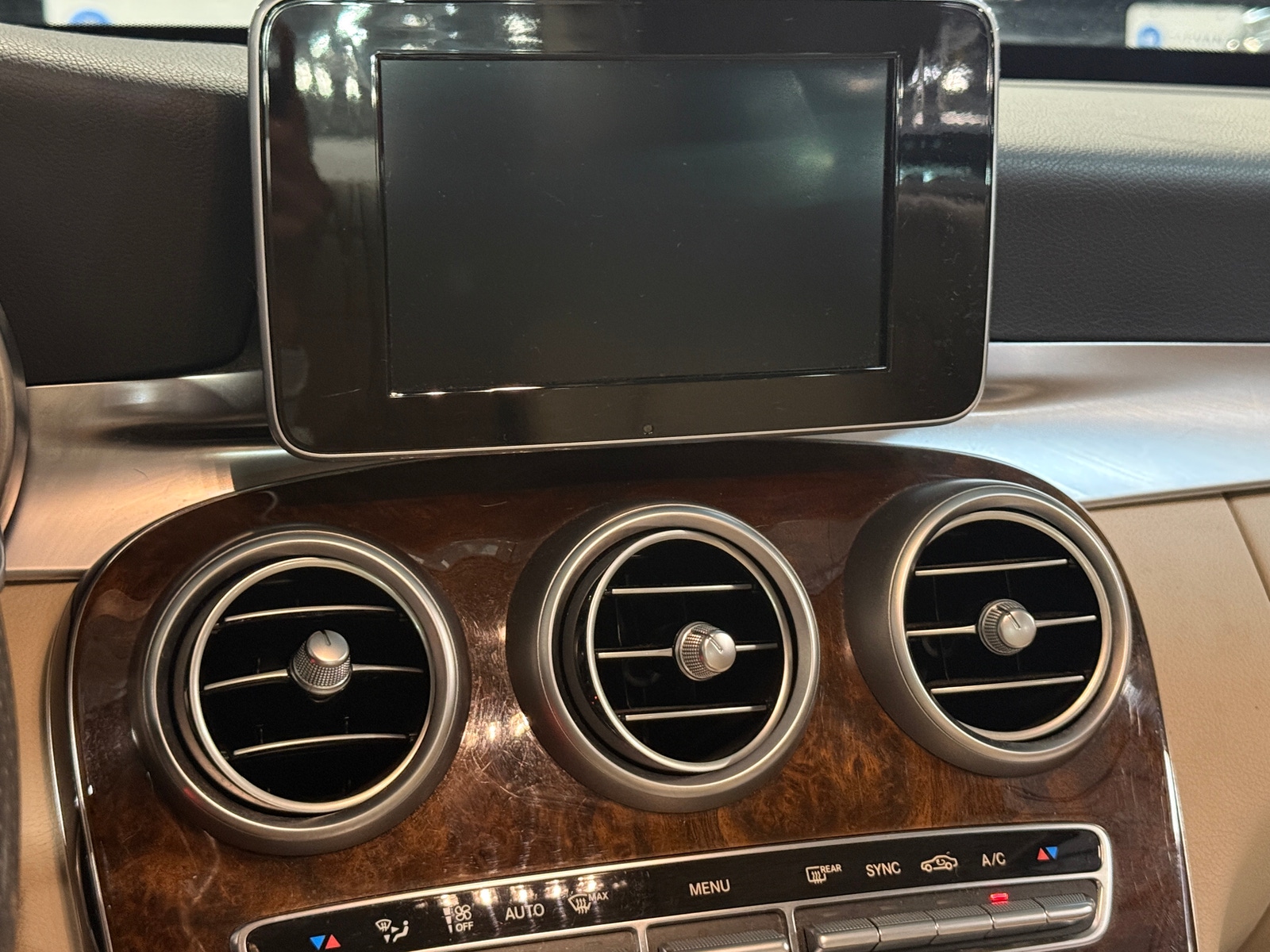 Thumbnail: 2016 Mercedes-Benz C-Class - 3