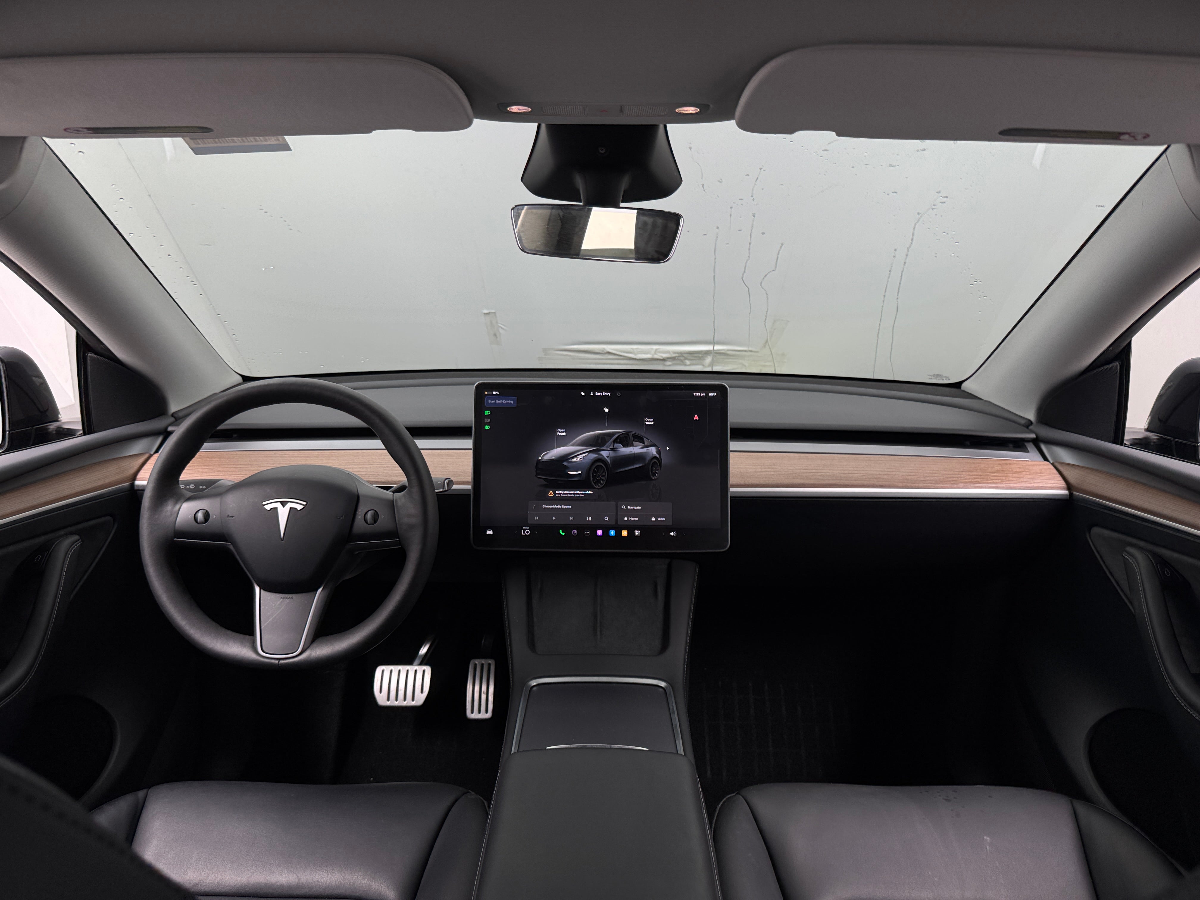 Used 2024 Tesla Model Y Performance with VIN 7SAYGDEF3RF040920 for sale in Pewaukee, WI