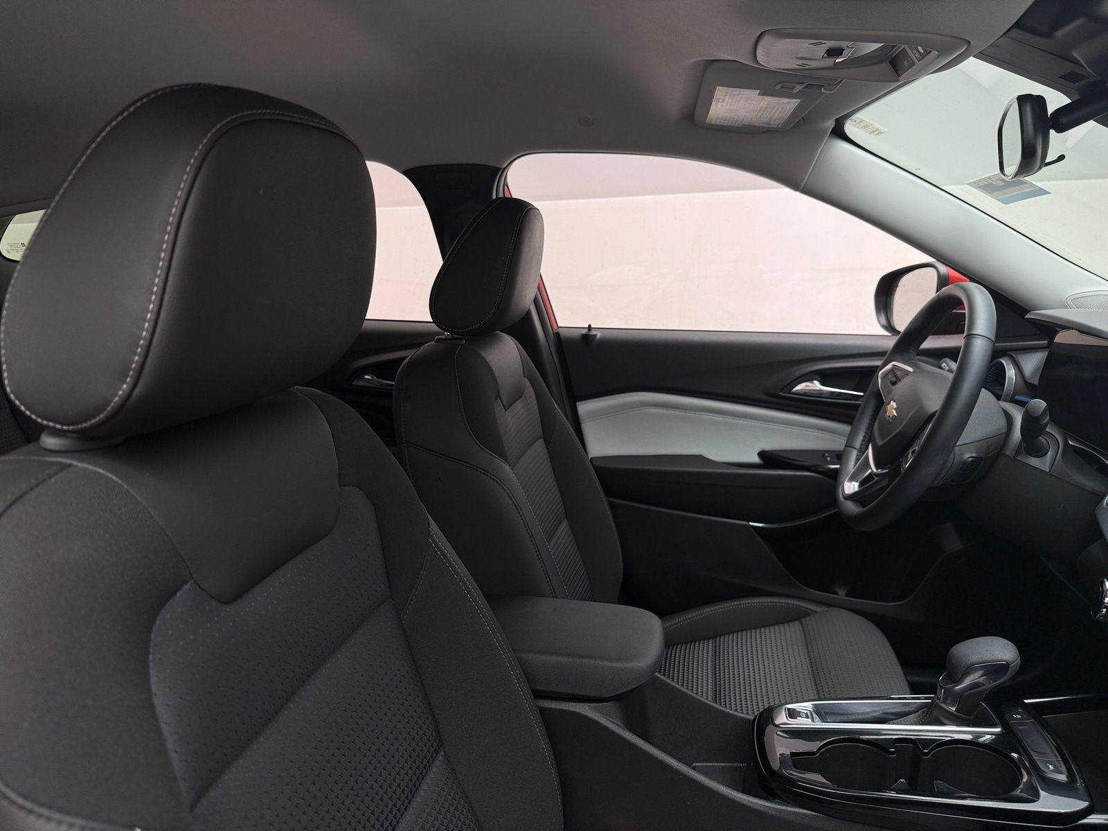 Thumbnail: 2024 Chevrolet Trax - 2