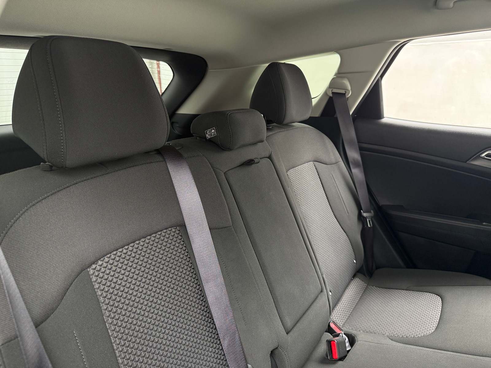 Thumbnail: 2026 Kia Sportage - 6