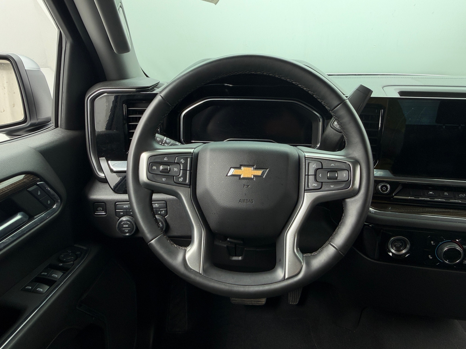 Thumbnail: 2024 Chevrolet Silverado 1500 - 5