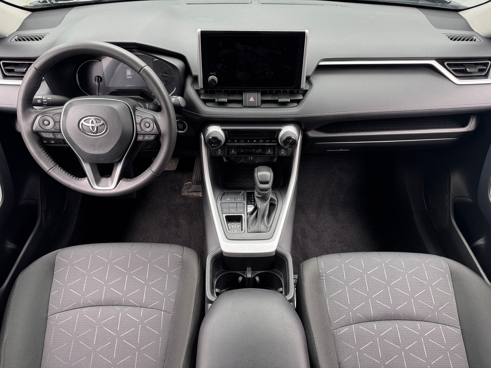 Thumbnail: 2025 Toyota RAV4 - 3
