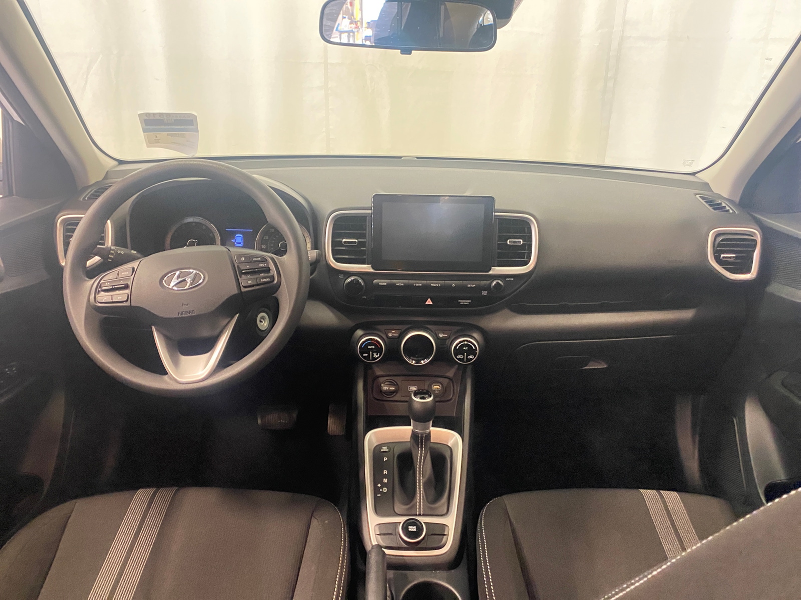 Thumbnail: 2020 Hyundai Venue - 3