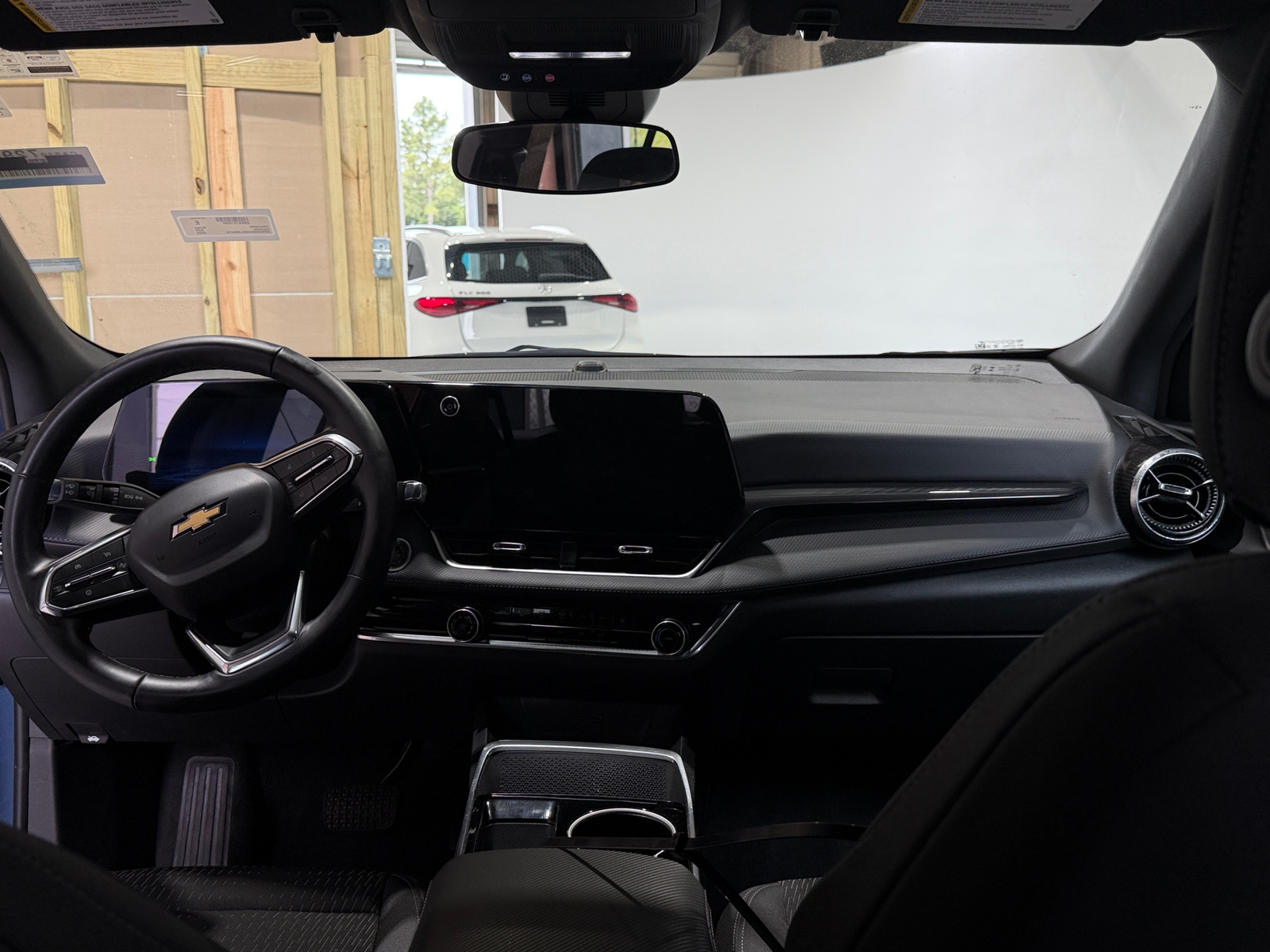 Thumbnail: 2025 Chevrolet Equinox - 3