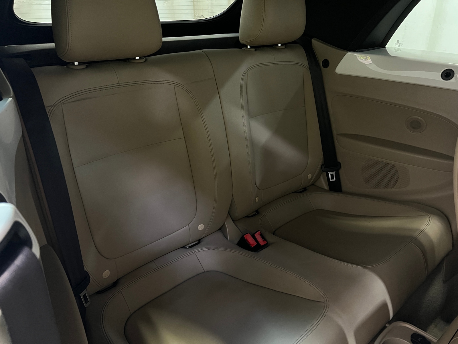 Thumbnail: 2014 Volkswagen Beetle - 5