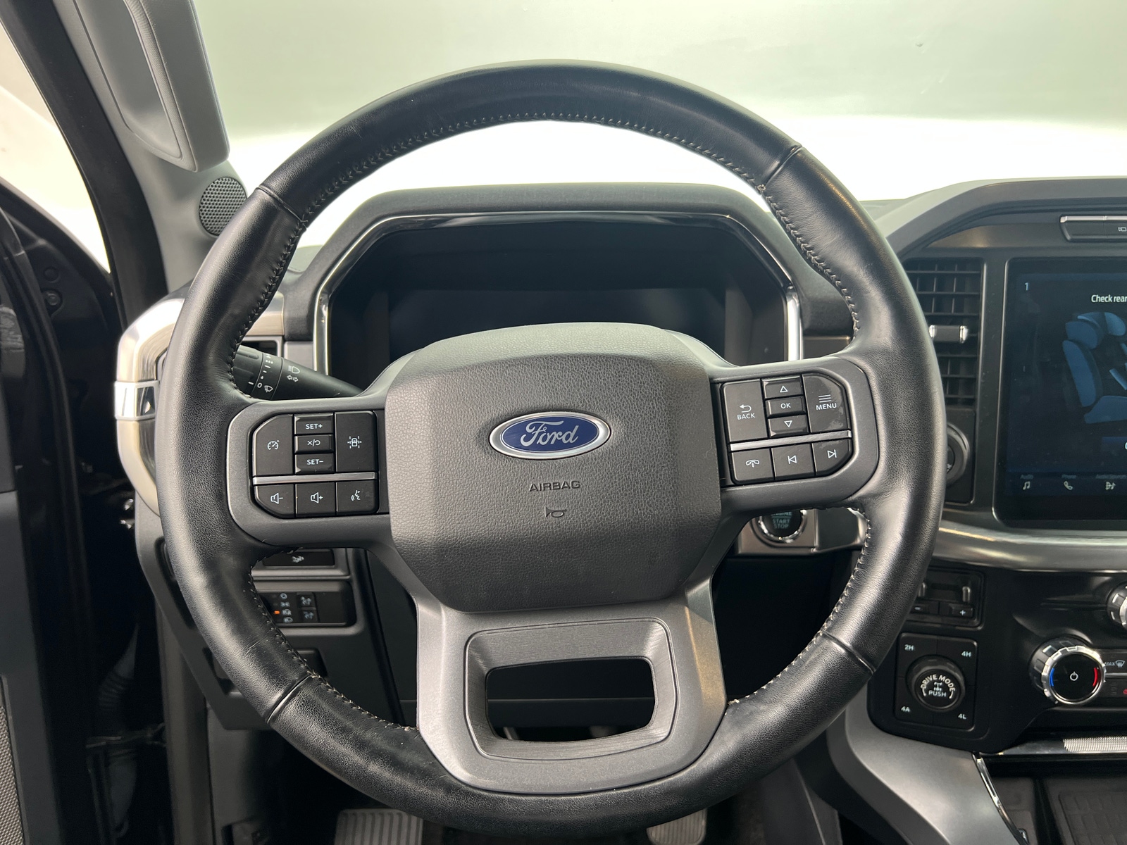 Thumbnail: 2022 Ford Econoline - 4
