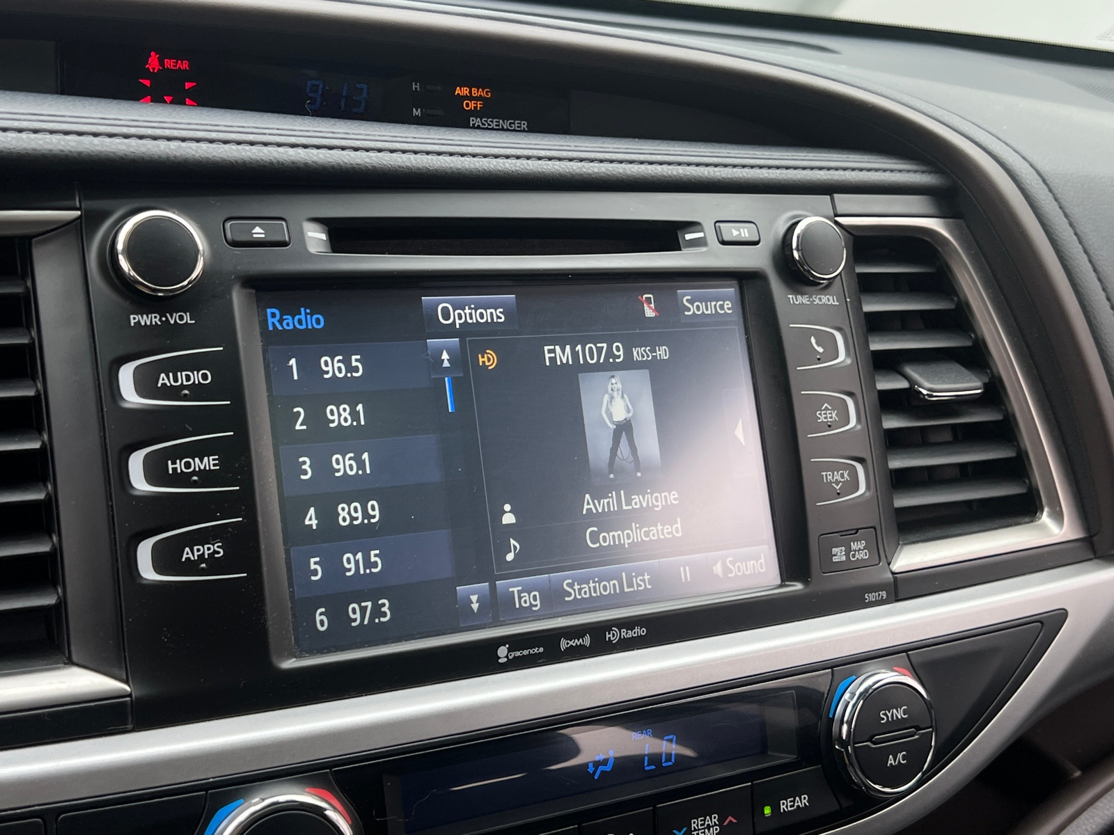 Thumbnail: 2017 Toyota Highlander - 3