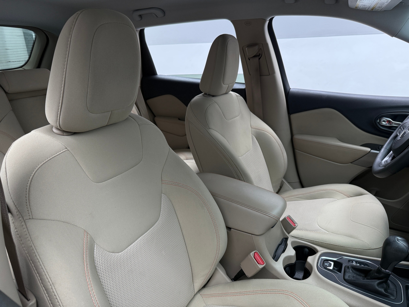 Thumbnail: 2019 Jeep Cherokee - 2