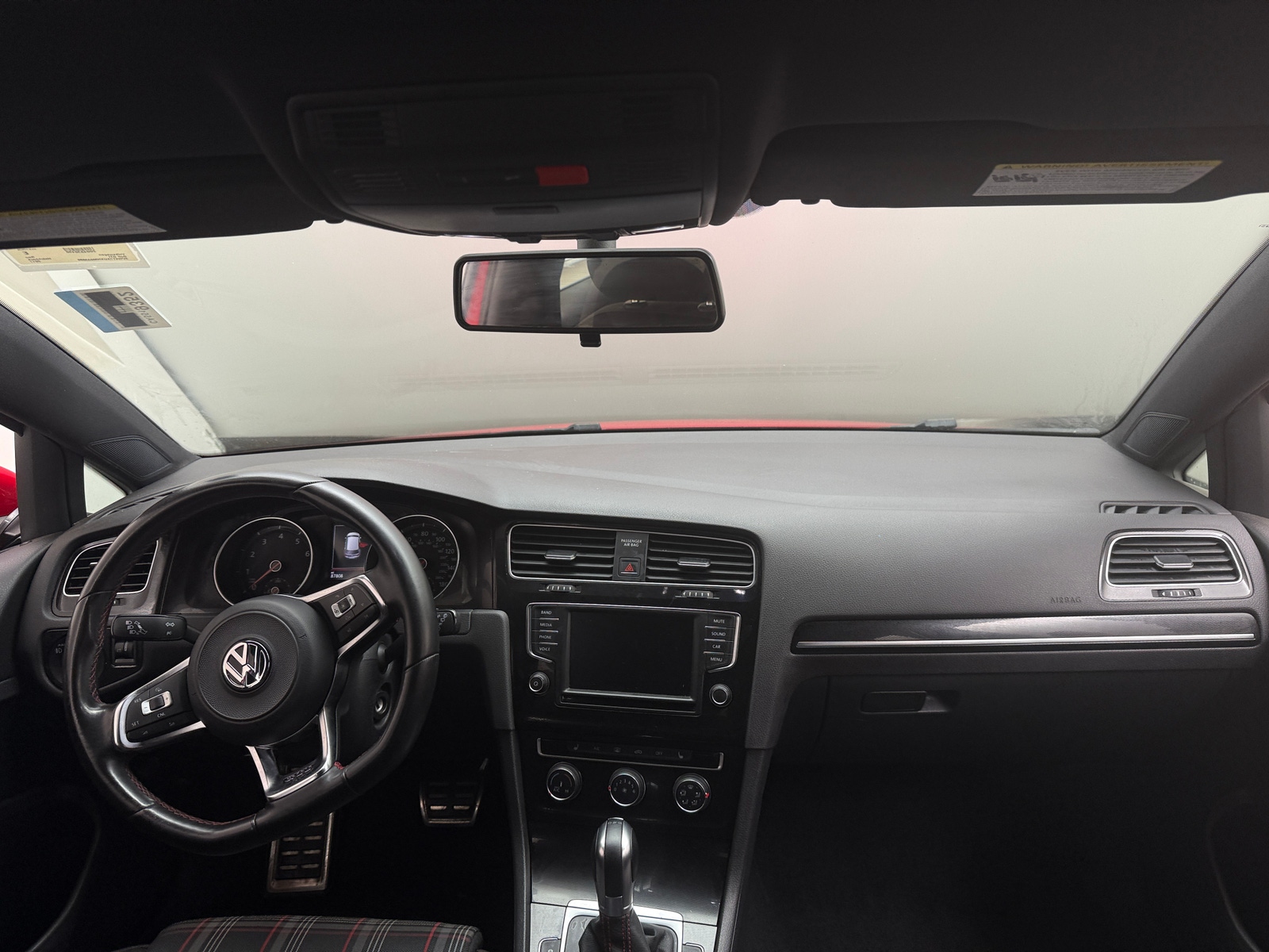 Thumbnail: 2017 Volkswagen Golf - 3