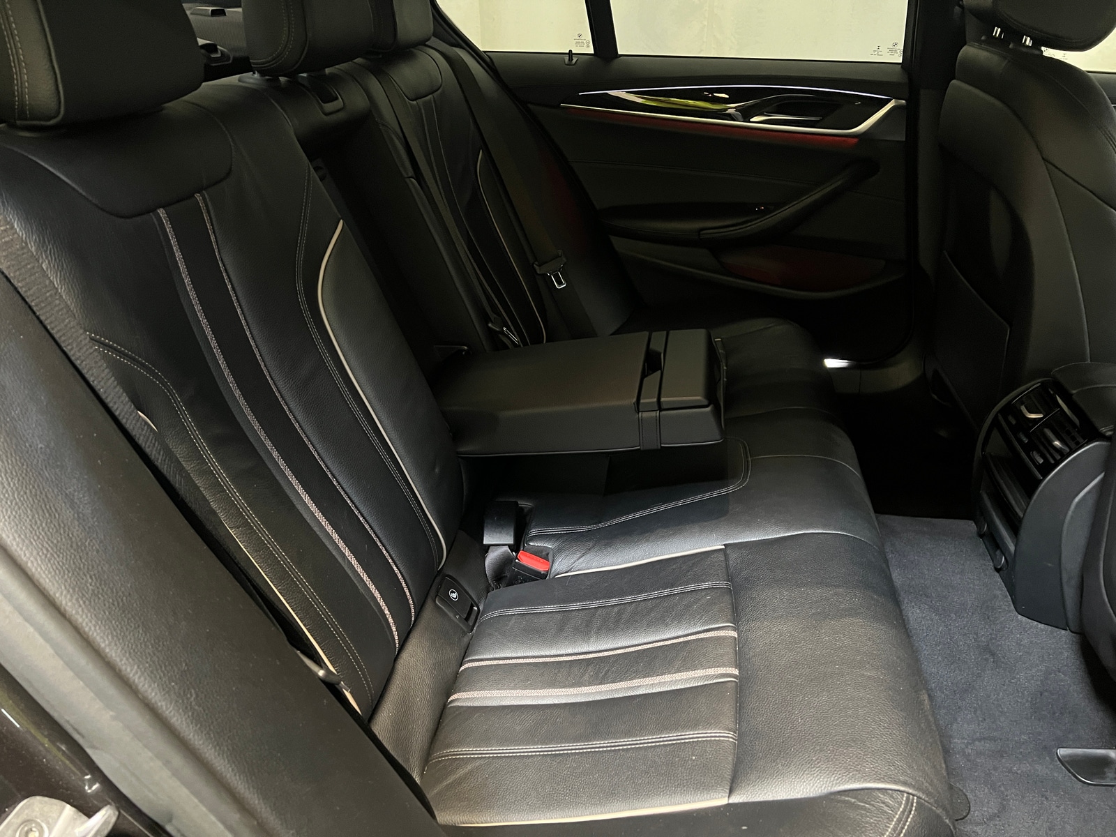 Thumbnail: 2017 BMW 5 Series - 5