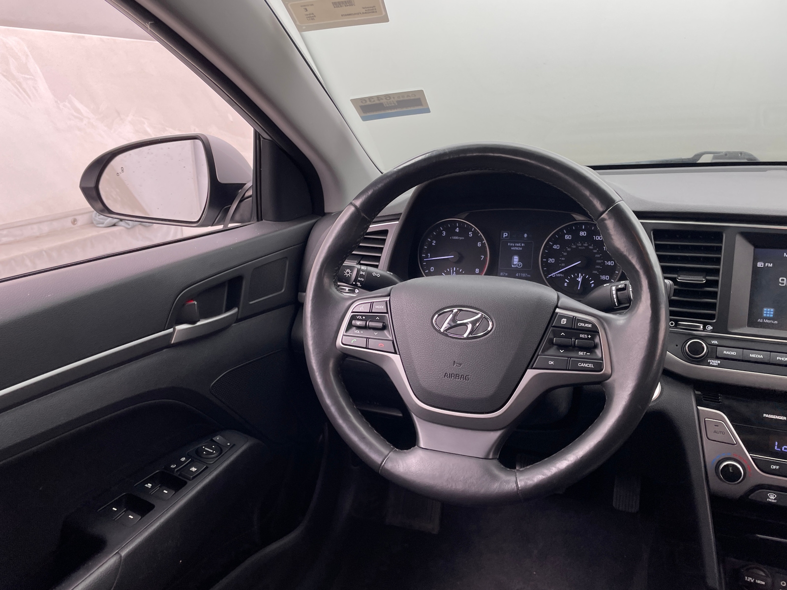 Thumbnail: 2017 Hyundai Elantra - 5