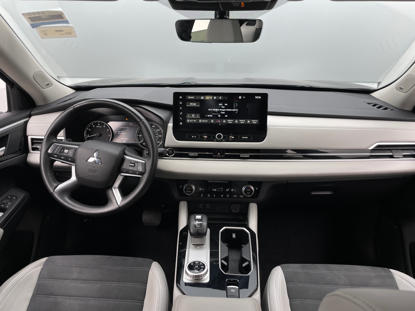 Thumbnail: 2025 Mitsubishi Outlander - 2
