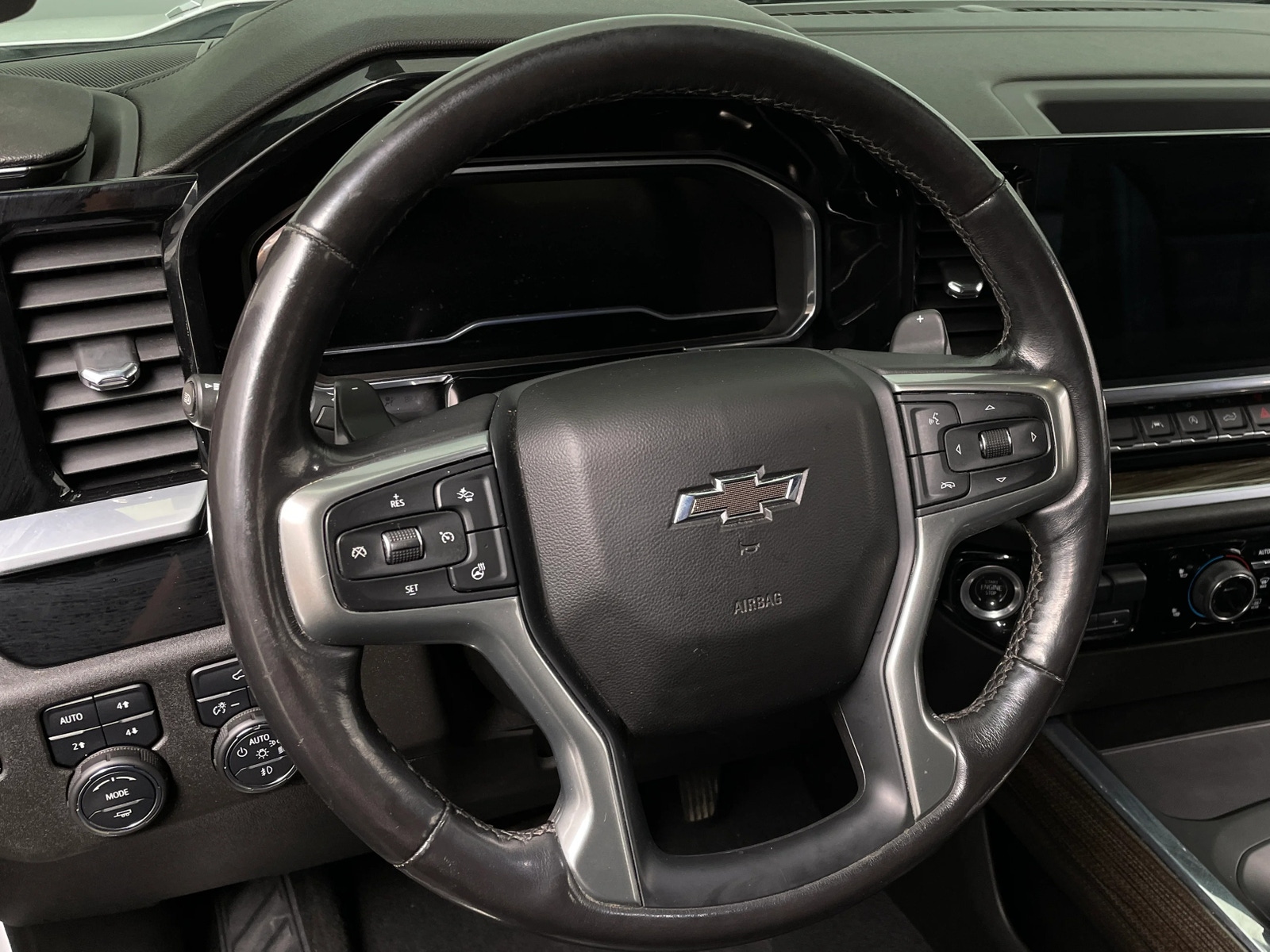 Thumbnail: 2022 Chevrolet Silverado 1500 - 4