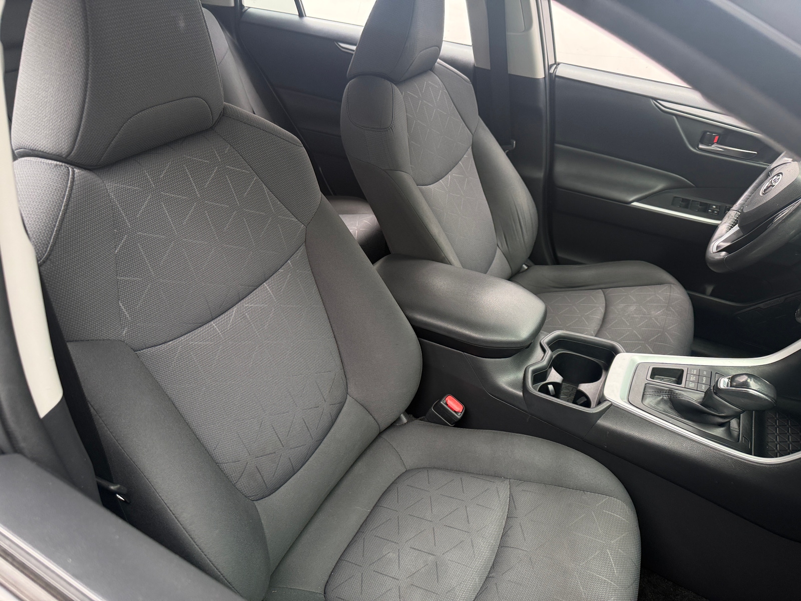 Thumbnail: 2019 Toyota RAV4 - 2