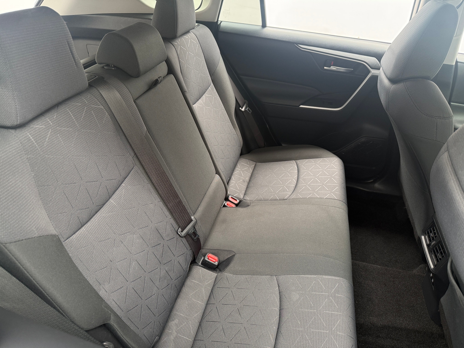 Thumbnail: 2019 Toyota RAV4 - 6