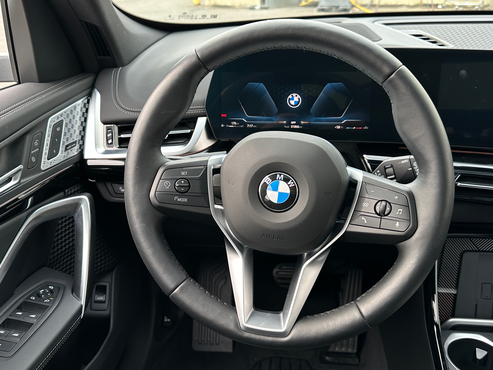 Thumbnail: 2025 BMW X1 - 4